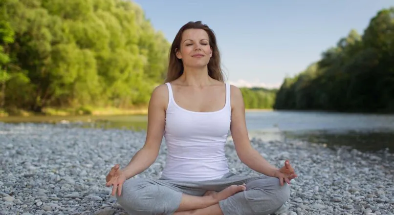 Die Kunst der Gehmeditation: Kinhin verstehen und praktizieren